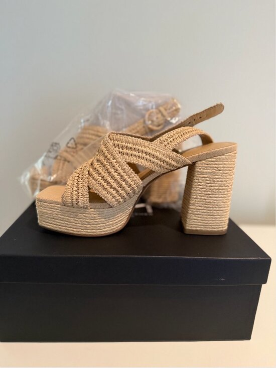 NWT Marc Fisher Caddy Platform Sandal - Picture 6 of 7
